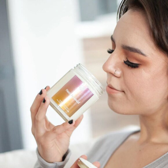 Austy Lou Sun Kissed Soy Candle - Picture 2 of 3